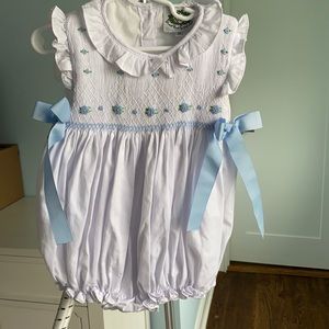 Adorable smocked bubble size 3t runs small